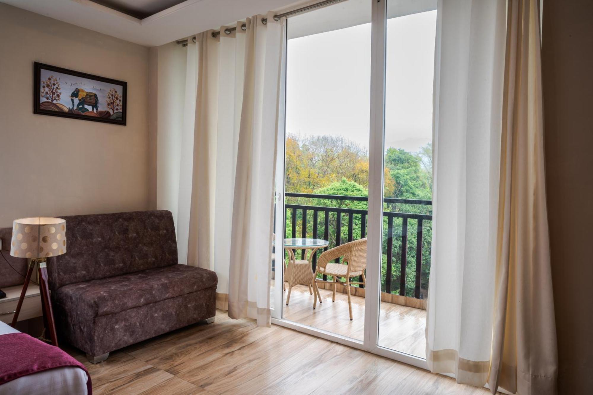 Hotel Sagar Residency - Best Mountain View Hotel In Palampur Exterior photo